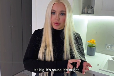 Доебалась на ровном месте 🙄 Вас трахнуть или сразу в рот кончить?